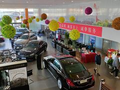 -北京鹏龙瑞星奔驰4s店(来广营店)