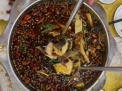 -乡土特色.冷锅鱼.牦牛肉汤锅