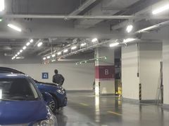 -BFC外滩金融中心停车场