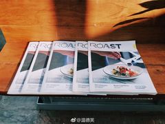 -ROAST coffee & eatery