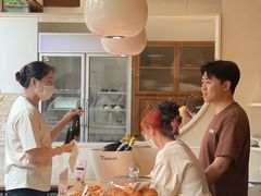 -VERIE BAKEHOUSE