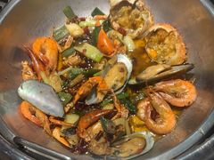 -七欣天香辣蟹火锅(无锡金太湖国际城店)