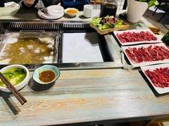 -犇牛记·鲜牛肉火锅