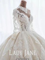 -Lady  Jane高端婚纱礼服馆