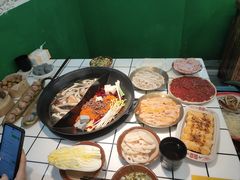 -扎起市井老火锅(乐山总店)