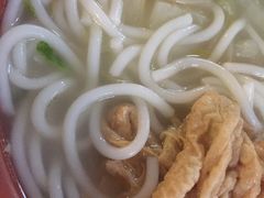 -明记砂煲美食(人民北路四十号大院店)