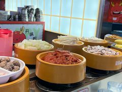 -龍歌自助小火锅(市北CBD万达店)