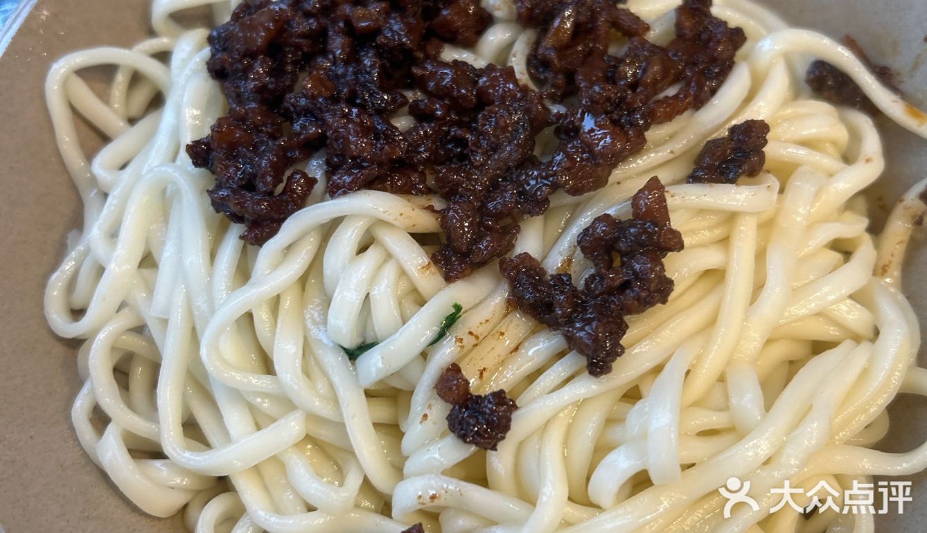 成都美食合集|鸡杂干拌和杂酱面都好吃[加油]