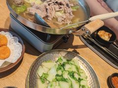 -川堂风·跷脚牛肉·乐山爆炒(宝山日月光店)