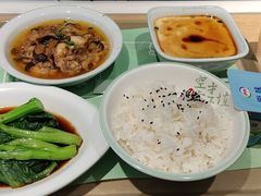 -老乡鸡(上海品尊国际中心店)