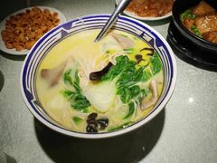 -眷江南之小蓝鲸(王府大街店)