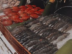 -领鲜活海鲜榴莲自助火锅(东门店)