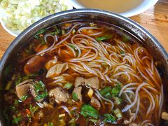 -刘二姐肥肠米粉(总店)