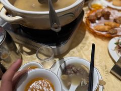 -老东风菜馆·羊肉火锅·海鲜·砂锅粥