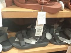 -优衣库(武汉国际广场店)