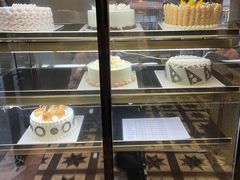 面包甜点陈列柜-德大西餐社(云南南路店)