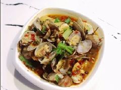 -凤凰路何眼镜香辣蟹(花果园店)