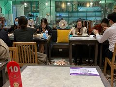 大堂-大食代美食广场(上海中心店)