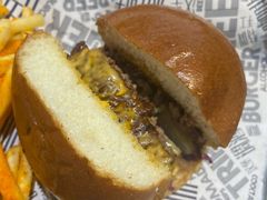 菠萝快车-TRIPS BURGER(大钟寺店)