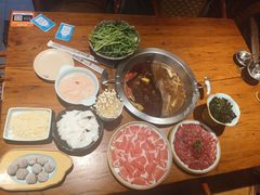 -东巴婆婆云南鱼豆花火锅(大东门店)