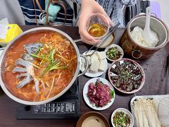 -苗侗地道红酸.酸汤鱼·酸汤牛肉