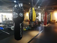 -CBCx巨鹿搏击 CHAMPIONROAD FIGHT CLUB(香蜜湖店)