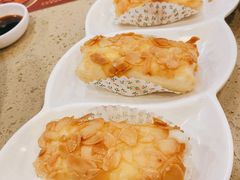 西杏片炸鲜奶-点都德(龙之梦店)