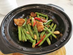 -欢乐海岸美食联盟