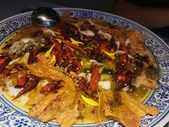 -桂二老坛酸菜鱼(三街两巷店)