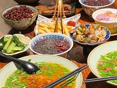 -八月美食小馆(银泰城总店)