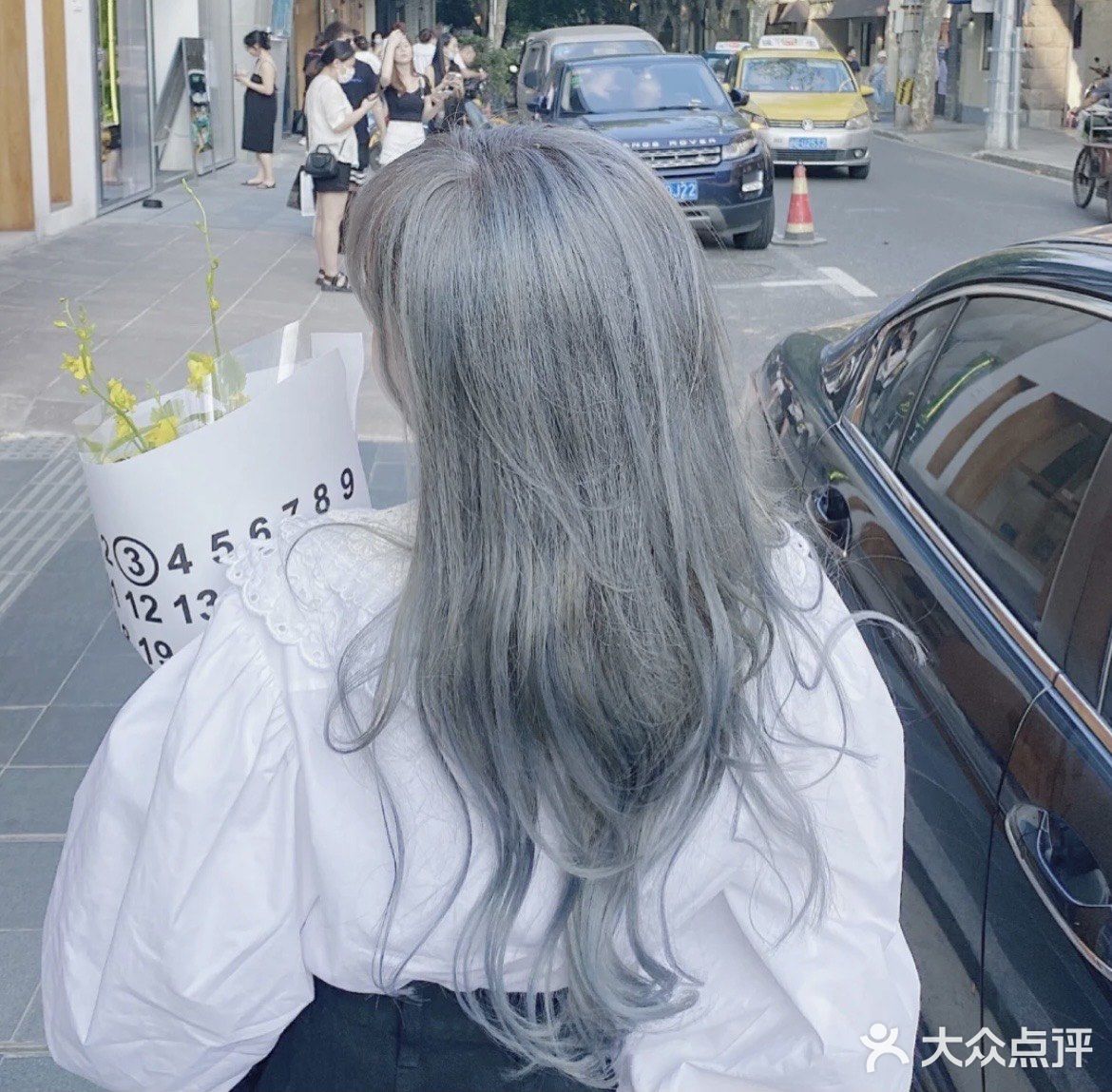 礼花烟熏灰棕色