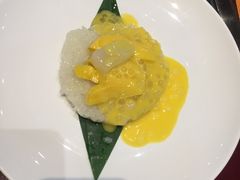西米露芒果汁-昆明南亚风情园豪生大酒店-泰式国际海鲜自助餐厅