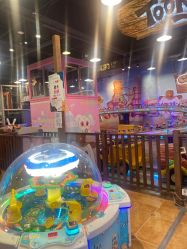 -卡通尼乐园(五彩世界店)