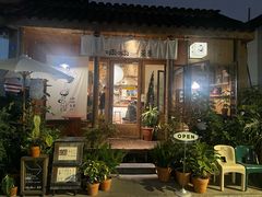 -啢啢茶寮(芳华横街店)