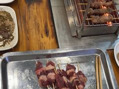 -哈尔滨小酒馆·鲜肉现穿自助烧烤(康新花园店)