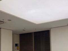 -卡罗酒店(东门晒布地铁站店)