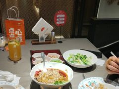-小厨娘绣中淮扬(总统府大行宫店)