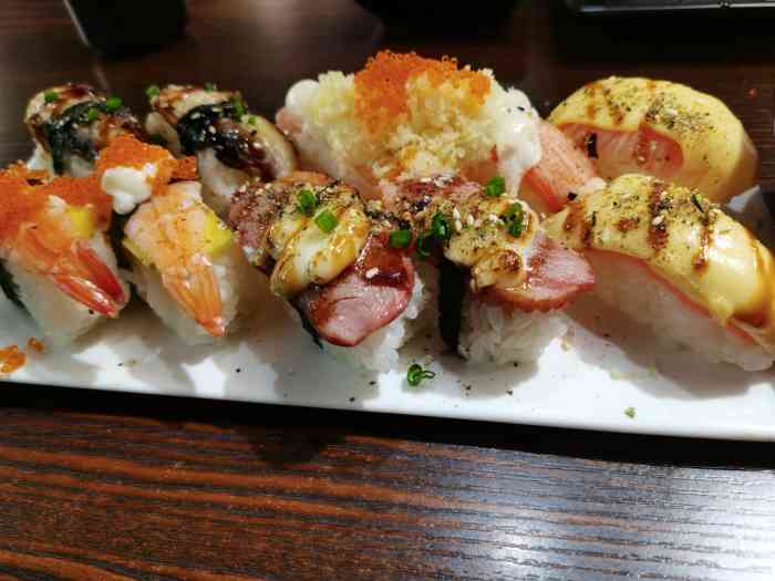 j先生寿司(美地雅登店)-"大众点评上种草好久了,今天下班都没想到想.