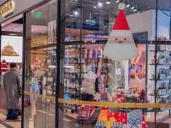 -Laderach 莱德拉(上海环贸iapm店)