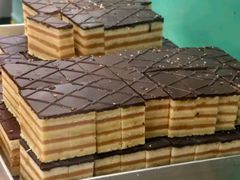 -上海哈尔滨食品厂(汇联商厦店)