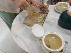 -颜加一•趣爱眼·科技美容养生