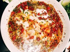 招牌酸菜鱼-老头儿油爆虾·知味杭州(爱琴海购物中心)
