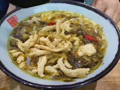 酸菜肉丝面-秦晋味道脆皮肉夹馍(金茂湾店)