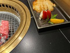 -山川小町·极番烧肉(新地假日广场店)