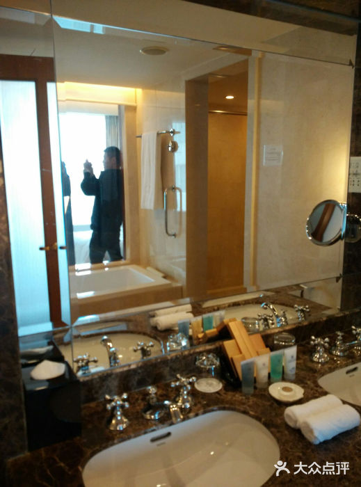 汕尾巴黎半岛酒店android_upload_pic图片
