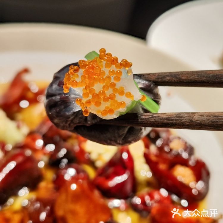 深圳也有了!!可以免费簪花和漂漆的餐厅