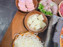 -黔有有贵州酸汤夺夺粉火锅(五味十字店)