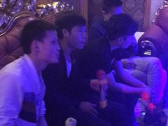 -欢乐迪KTV(南坪上海城店)