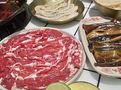 -扎起市井老火锅(乐山总店)