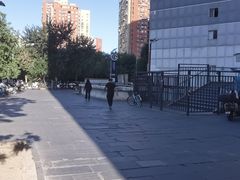 -梨园(地铁站)